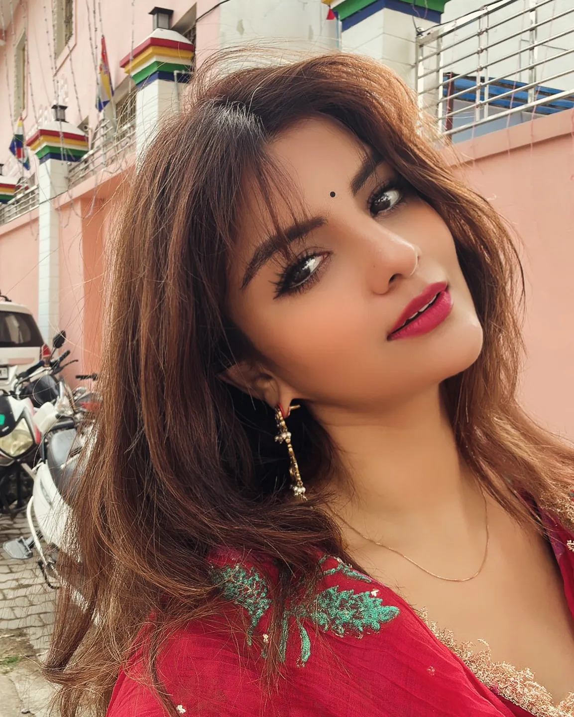 Anveshi Jain - anveshi-jain-sexy-24.webp
